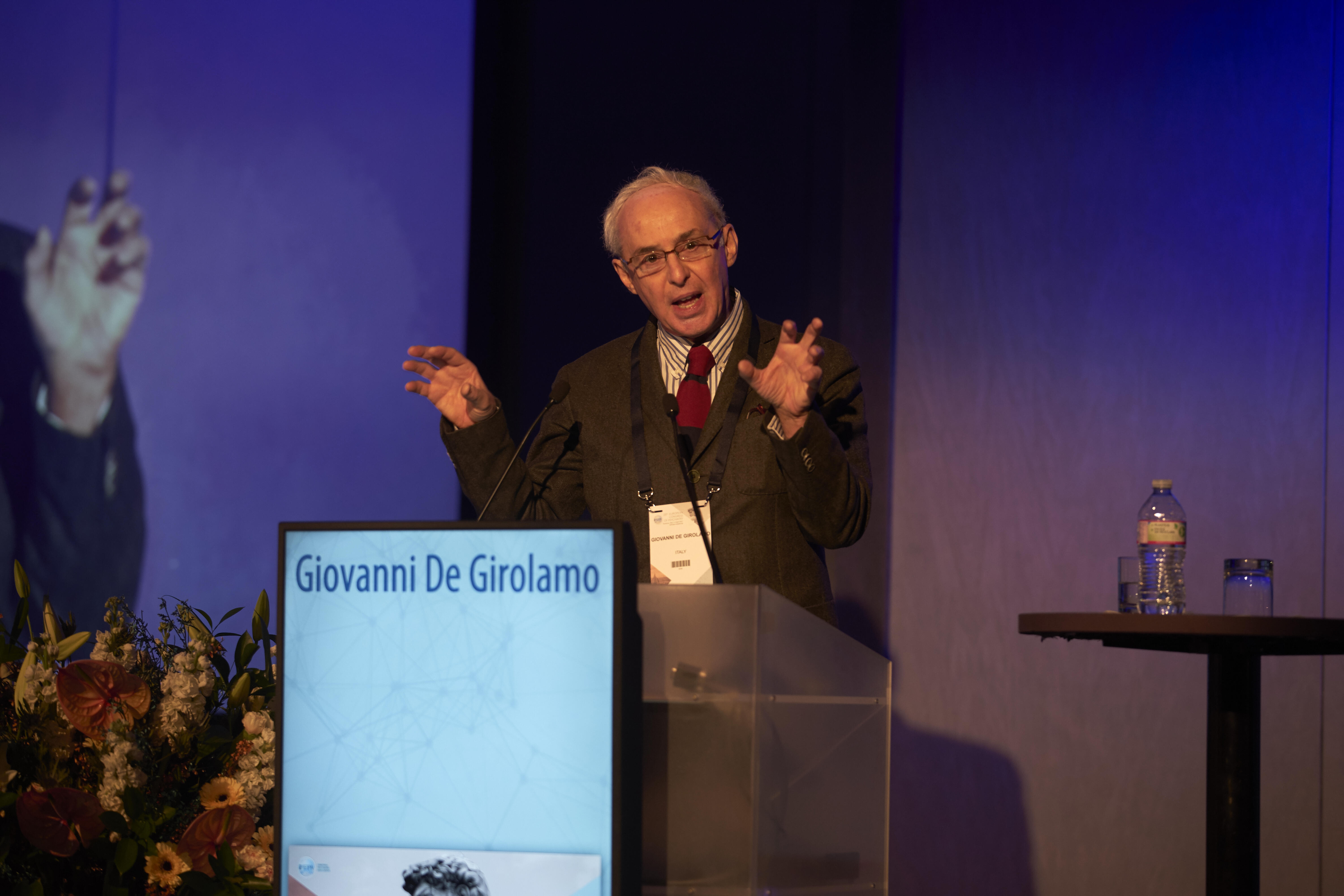 Giovani de Girolamo presents ideas on bipolar disorder